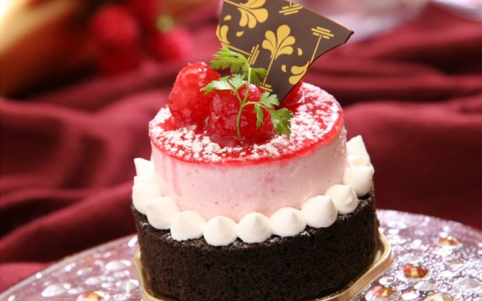 Chocolate Cake With White Icing and Strawberry on Top With Chocolate Desktop Wallpapers