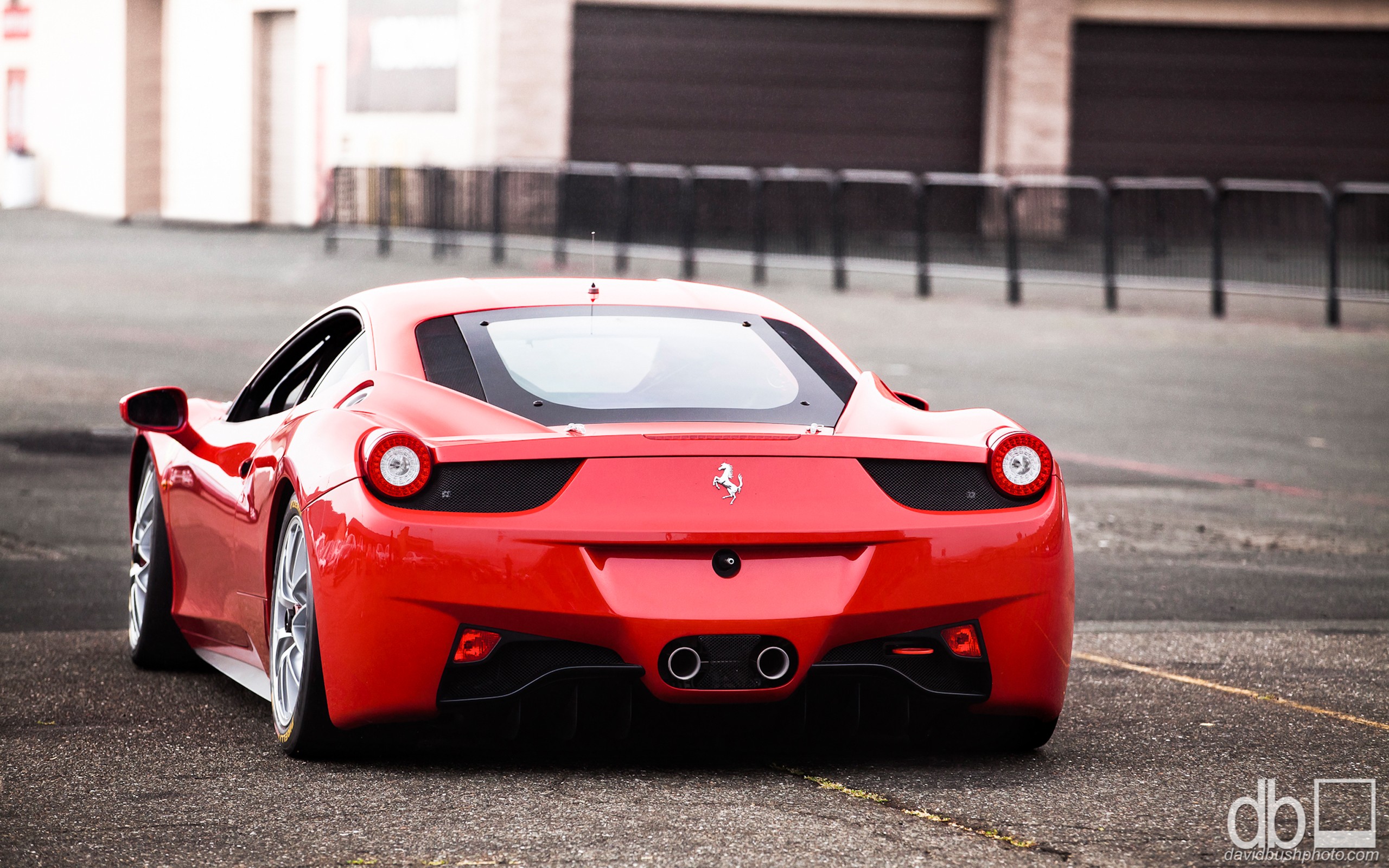 Красный ferrari. Ferrari 458. Ferrari 458 Italia красная. Феррари 458 Italia. Автомобиль Ferrari 458 Italia.